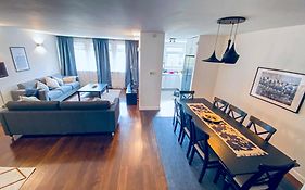 3 Bedroom Flat With Sauna 2,5 Bath, Sloane Square, Chelsea, London